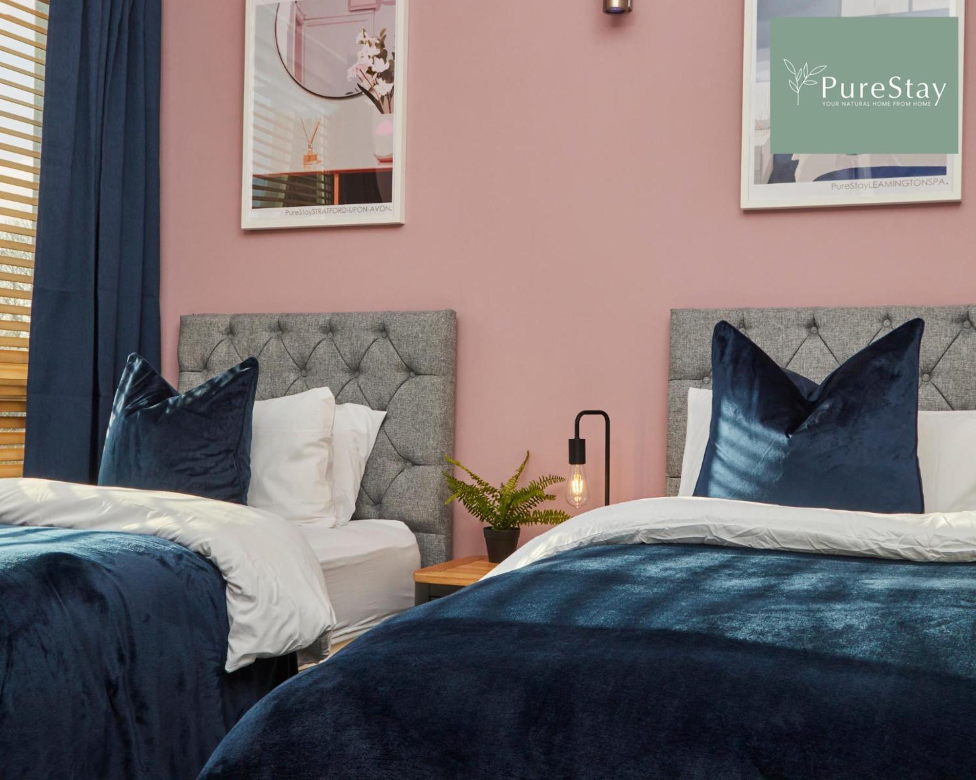 Superb House Manchester Near Etihad With Free Parking Sleeps 8 Zewnętrze zdjęcie