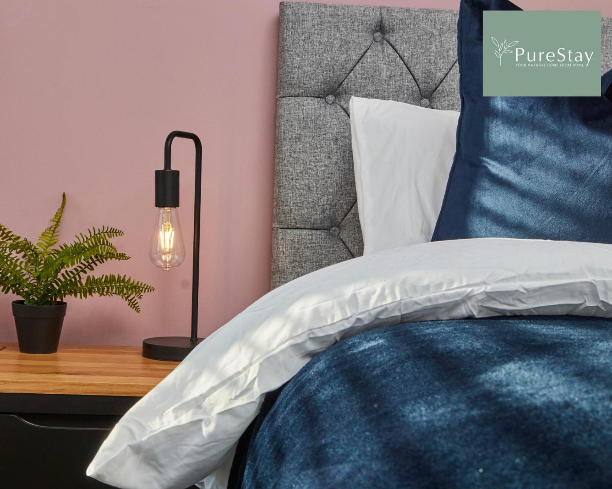 Superb House Manchester Near Etihad With Free Parking Sleeps 8 Zewnętrze zdjęcie