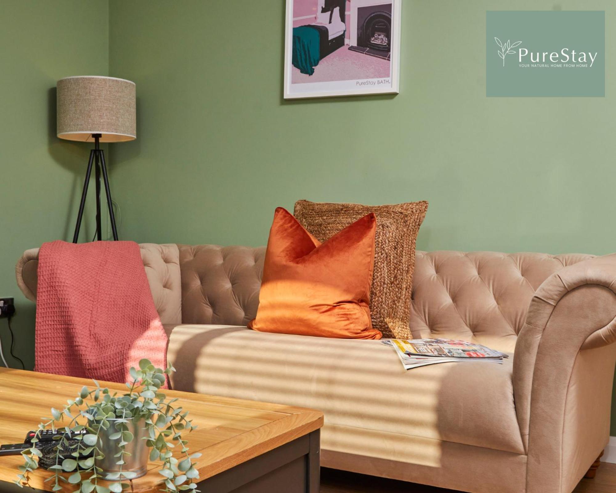 Superb House Manchester Near Etihad With Free Parking Sleeps 8 Zewnętrze zdjęcie