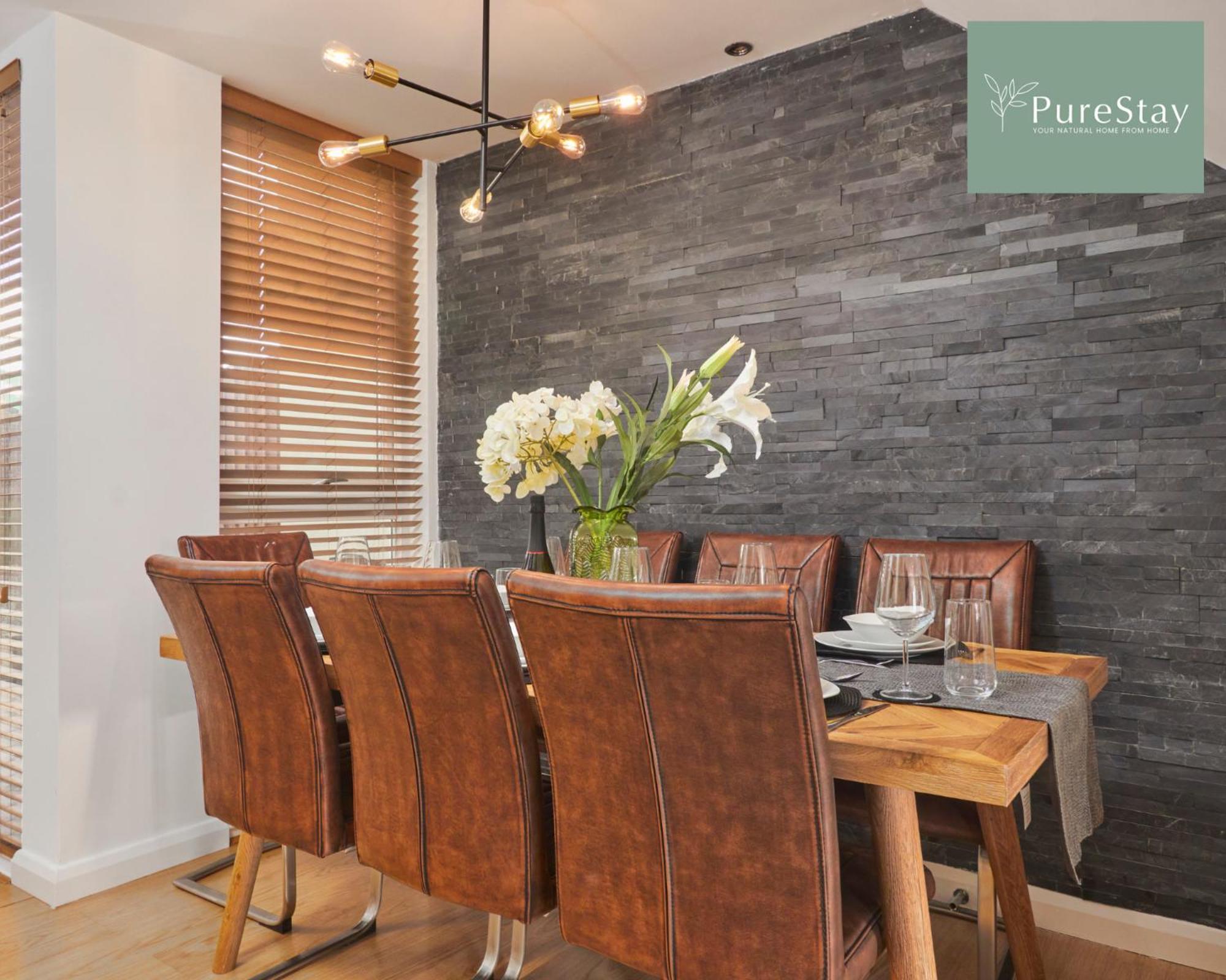 Superb House Manchester Near Etihad With Free Parking Sleeps 8 Zewnętrze zdjęcie